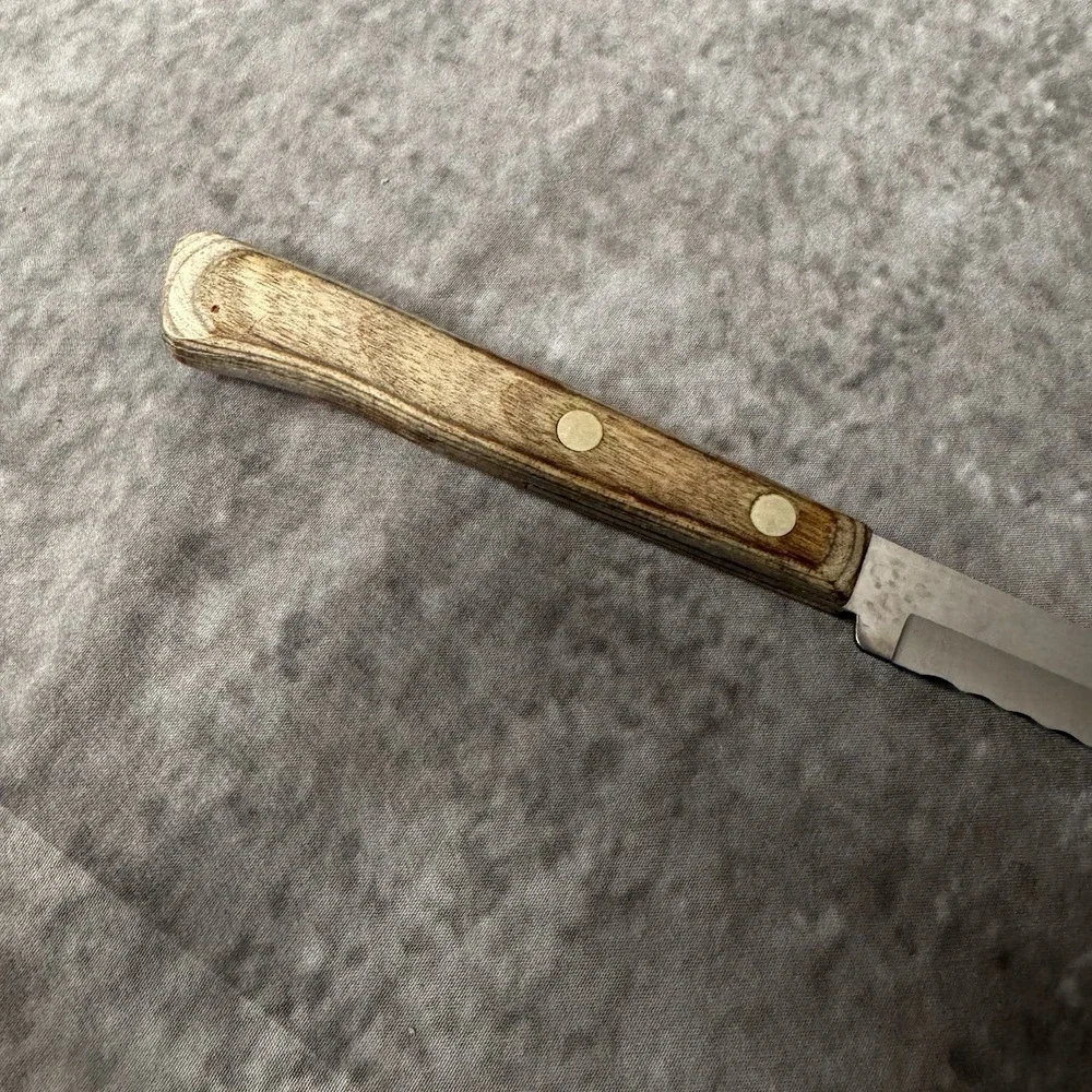 Vintage Ekco Flint Stainless Vanadium Serrated Bread Knife 8